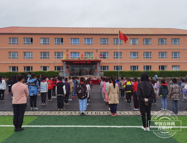 啥是时代精神的核心 W020210602524766719460.jpg