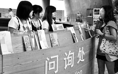 本人想问雇主想在澳门请珠海外劳,签证过程发